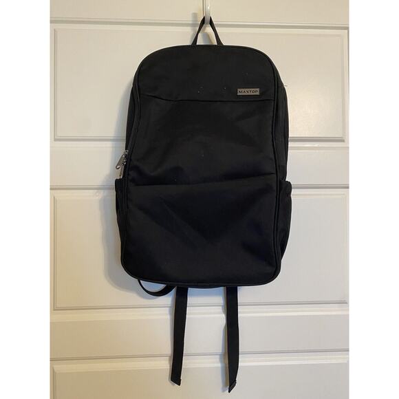 Maxtop Black Backpack Laptop Carrier Charging Port Needs Cord Fron Zip Pocket - Picture 1 of 12